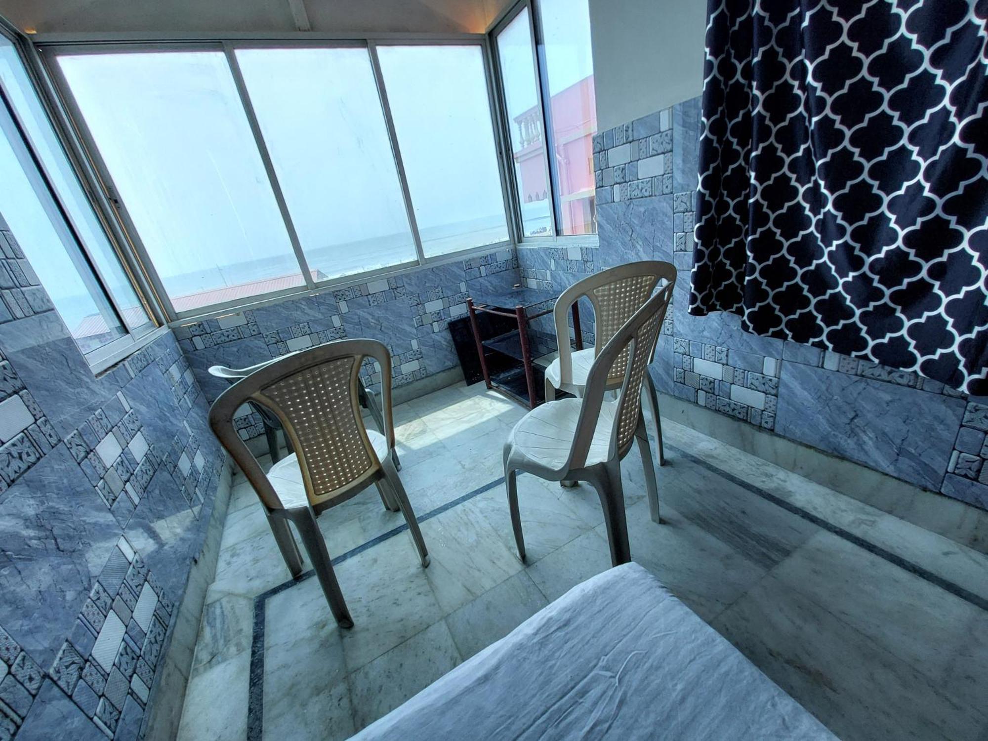 Nirman Beach Homestay Puri Eksteriør bilde