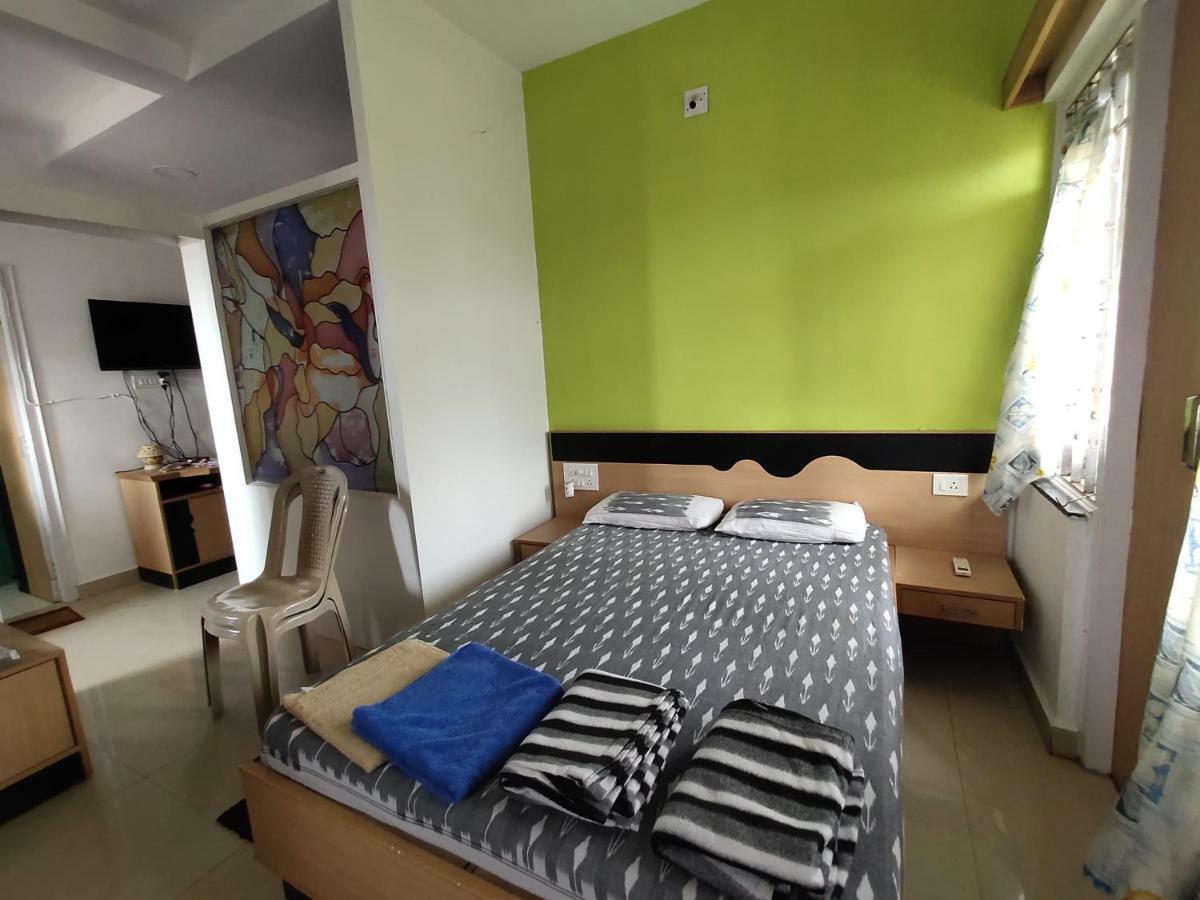 Nirman Beach Homestay Puri Eksteriør bilde